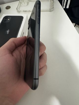 iPhone 11 Negro + Funda Transparente