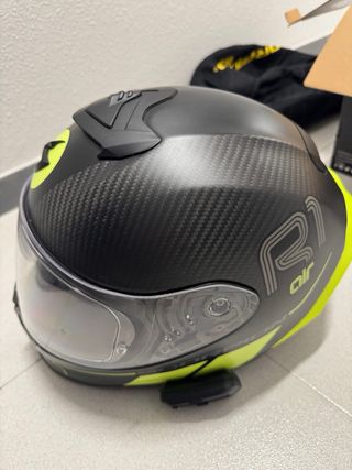 Casco Scorpion EXO-R1 Carbon con Cardo Spirit