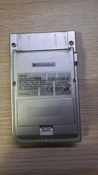 Nintendo Game Boy Pocket Plata + Juego