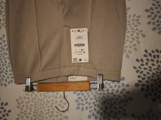 Pantalón vestir beige
