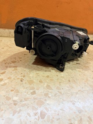 Faro Delantero Izquierdo Skoda Superb