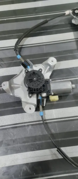 Elevalunas Eléctrico Delantero Izq Ford Tourneo