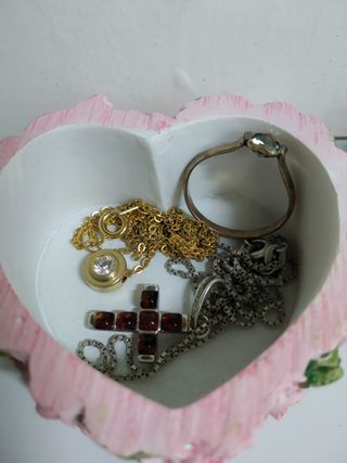 2 joyeros ángeles querubines en corazón con rosas