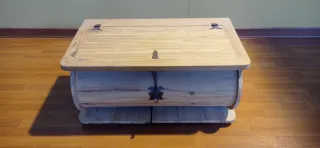 Mesa baúl de madera sin pintar