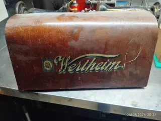 Máquina de coser SINGER antigua