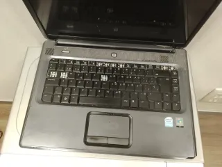 Portátil Compaq pantalla rota