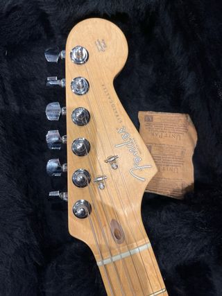Guitarra Eléctrica Fender Stratocaster USA