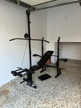Máquina de gimnasio multifuncional