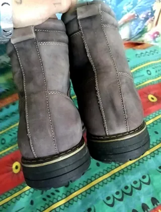 Botas de gamuza hombre grises 44 Nuevas