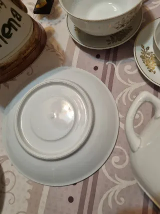 Tazón y plato de porcelana de san claudio oviedo