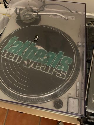 2 Technics SL-1200MK2 Tocadiscos