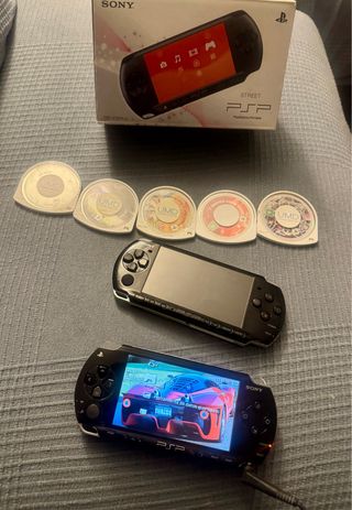 2 Sony PSP Street Negra + 5 UMDs
