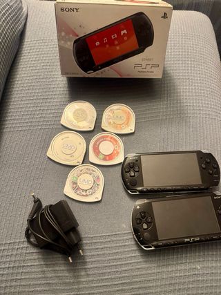 2 Sony PSP Street Negra + 5 UMDs