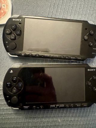2 Sony PSP Street Negra + 5 UMDs