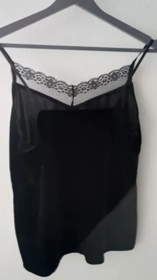 Top lencero encaje negro