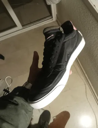 Zapatillas Nike Negras y Rosas