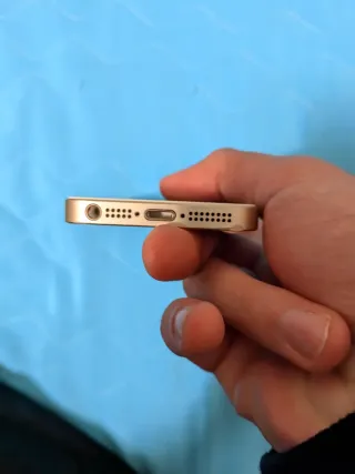 iPhone SE 32GB Dourado - Não funciona