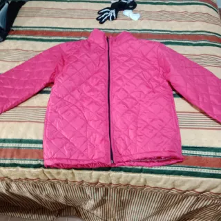 Abrigo rosa fucsia acolchado