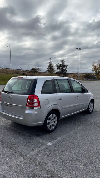 Opel Zafira 2010