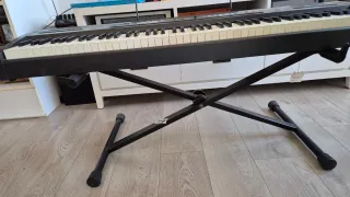 Thomann DP-25 Piano Digital 88 Teclas + Soporte