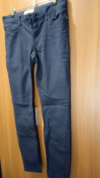 Pantalón pitillo azul marino Mango Talla M, mujer