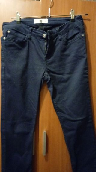 Pantalón pitillo azul marino Mango Talla M, mujer