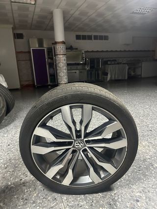 Llantas Tiguan R Line 20”