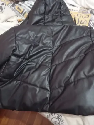 Abrigo acolchado negro Zara