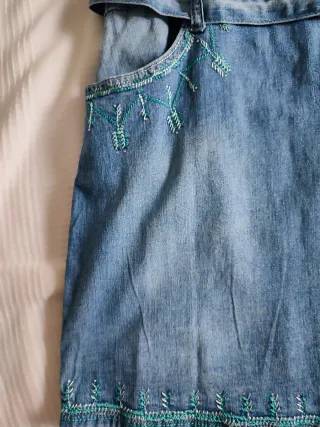 Vestido vaquero con bordado