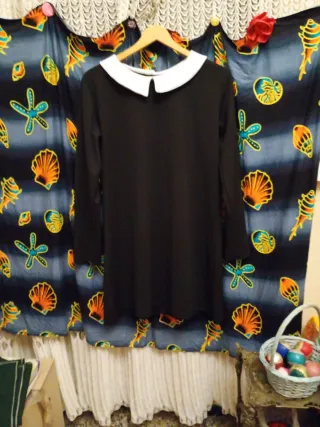 Vestido negro mujer cuello Peter Pan