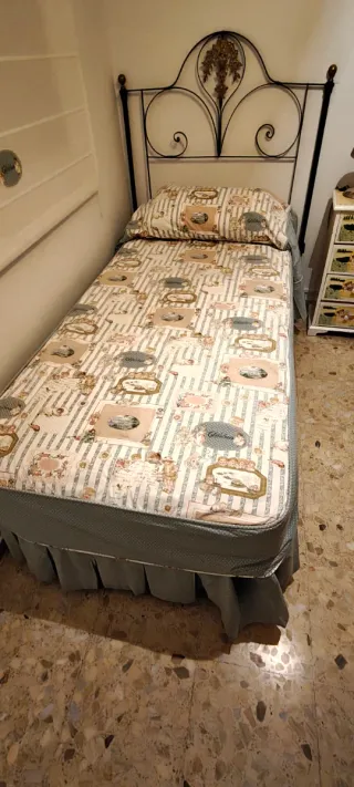 Cama individual metálica