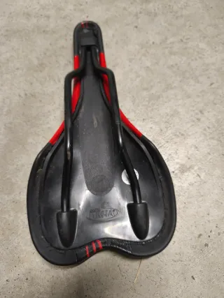 Sillín Selle Italia Negro/Rojo