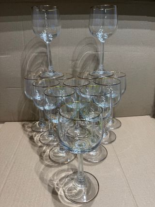 12 Copas de Cristal con Borde Dorado