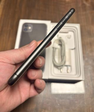 iPhone 11 Negro + Accesorios