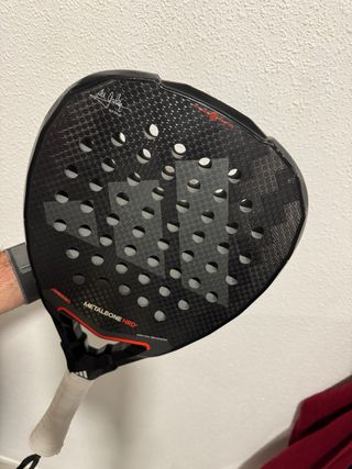 Pala Adidas Metalbone HRD+ 2025