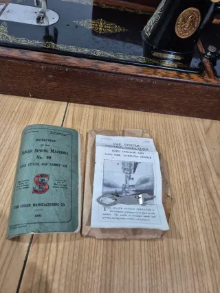 Máquina de coser Singer 99k manual (manivela)