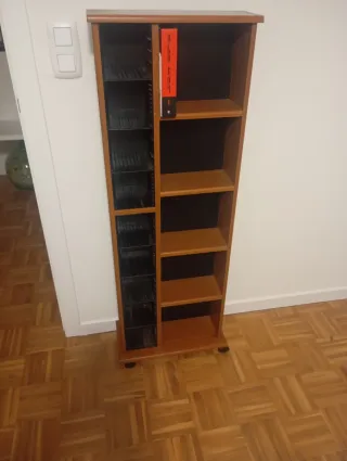 Mueble CD/Libros Madera y Plástico