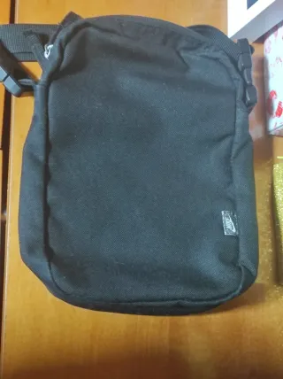 Riñonera Nike Negra