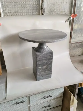 Mesa baja de mármol