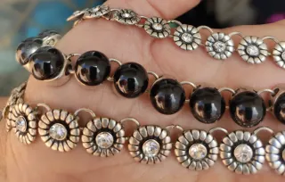 Gargantilla con 3 Filas  Color Plata Vieja. Acero