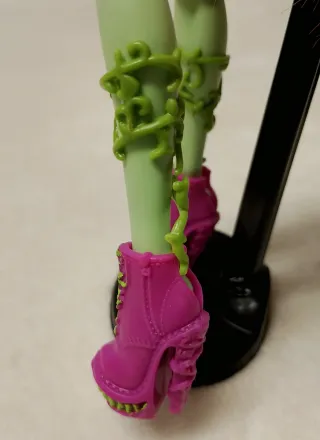 Monster High Venus McFlytrap 2012
