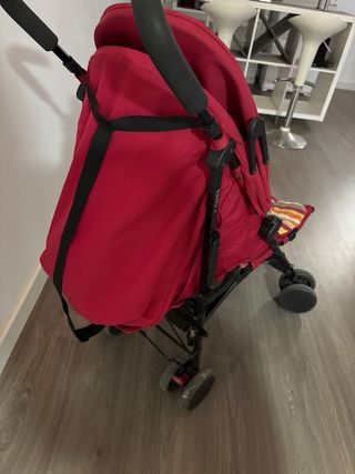 Carro de paseo tipo bastón rojo
