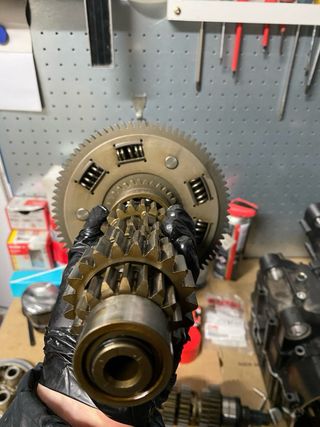 Caja cambios y discos embrague Kawasaki Z750