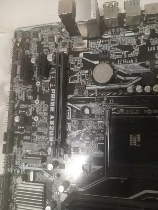 Dos placas ASUS Prime A320M-K y TUF B450-Plus