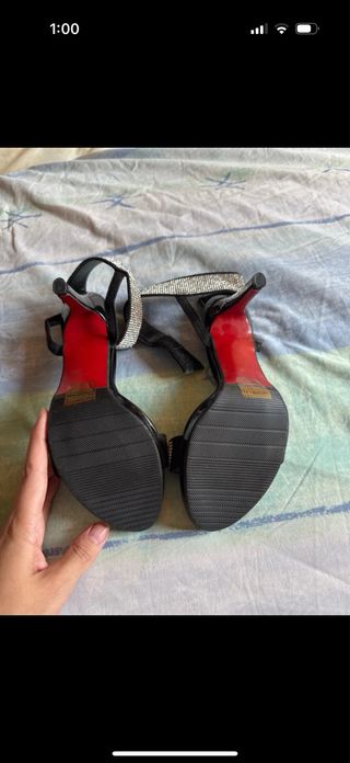 Zapatos de tacón SHEIN negros y plateados