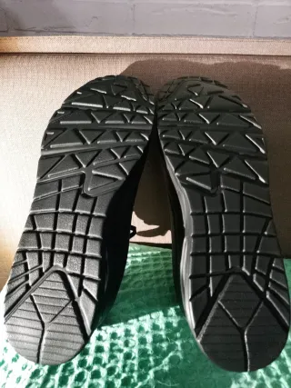 Scarpe uomo nere n. 45 NUOVE