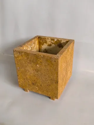 Jardinera de Travertino