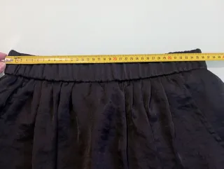 Falda corta negra talla S