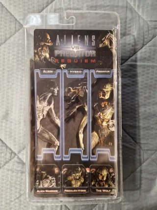 Neca Avp Requiem Masked Wolf Predator