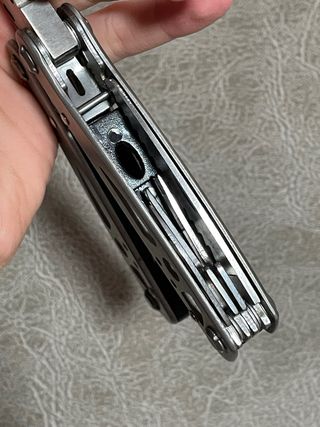 Multiherramienta de acero inoxidable